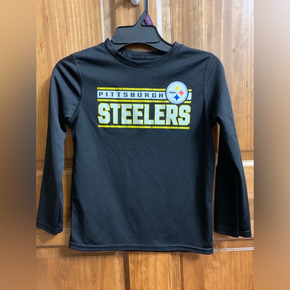 Boys Pittsburgh NFL Steelers football medium 5/6 long sleeve shirt